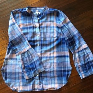 Cute Loft plaid shirt